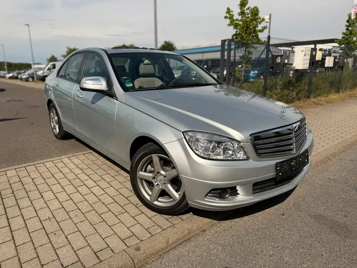 Gebraucht Mercedes C250 136 PS (100 kW) 2007 Silber Limousine