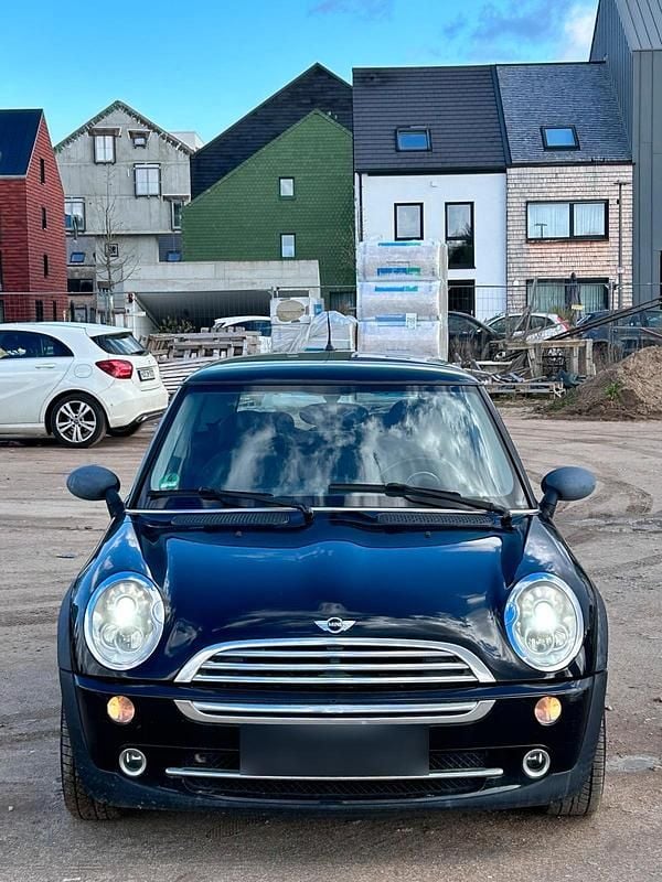 Gebraucht Mini Cooper 90 PS (66 kW) 2005 Schwarz Kleinwagen