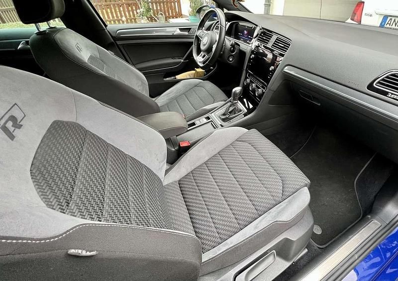 Gebraucht VW Golf VII Highline 150 PS (110 kW) 2017 Blau Limousine