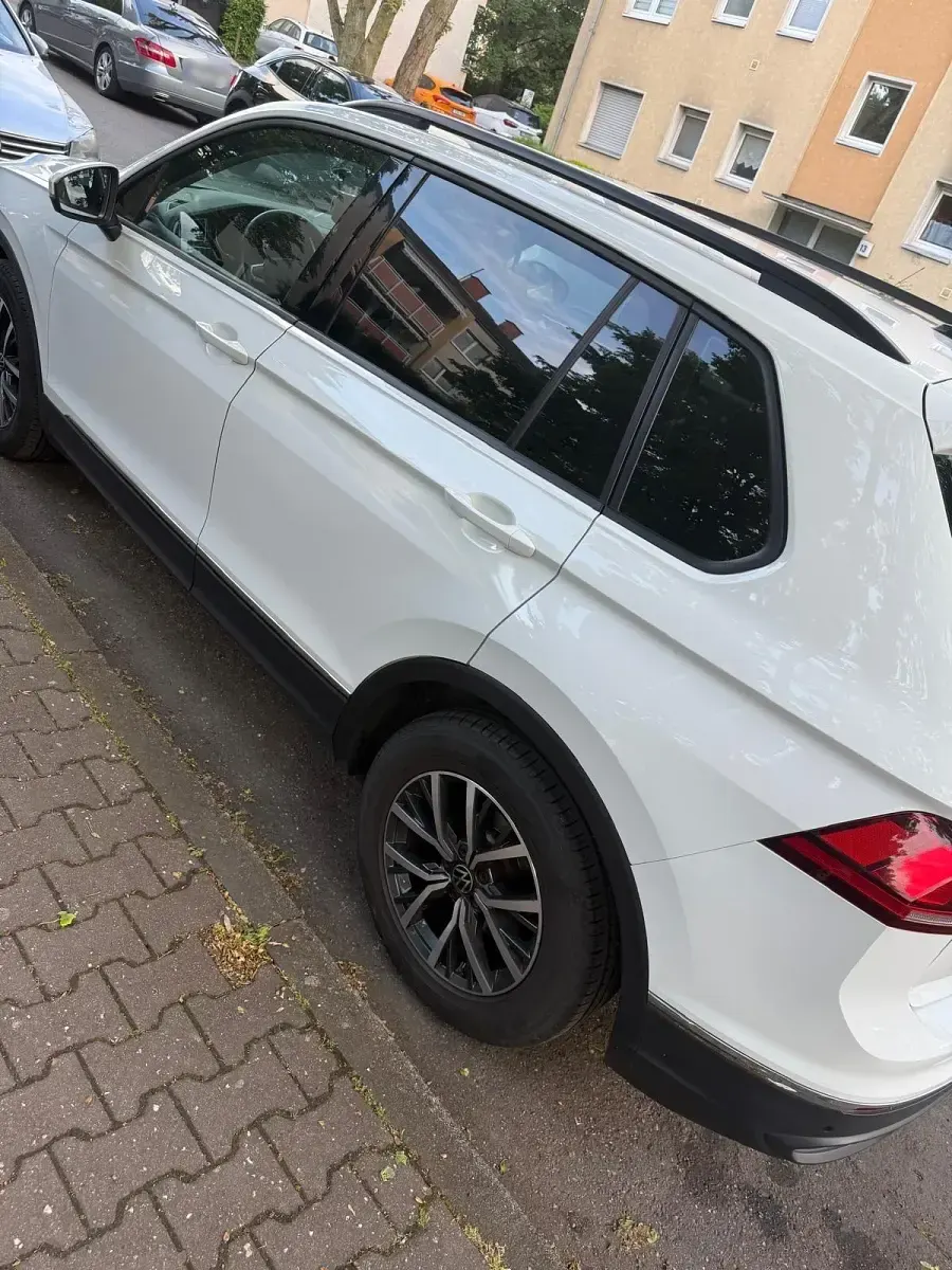 Gebraucht VW Tiguan Life 150 PS (110 kW) 2022 Weiß SUV
