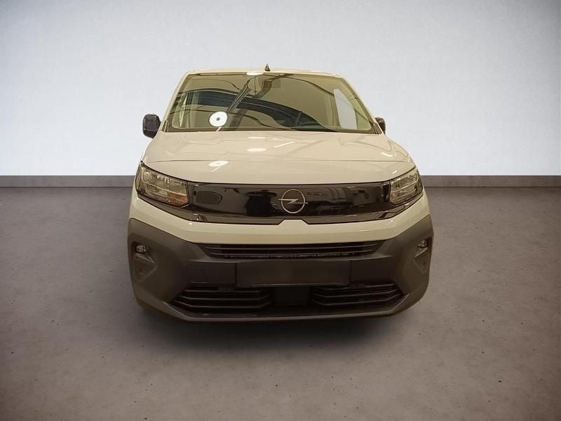 Second-hand Opel Combo 131 CP (96 kW) 2025 Alb Monovolum