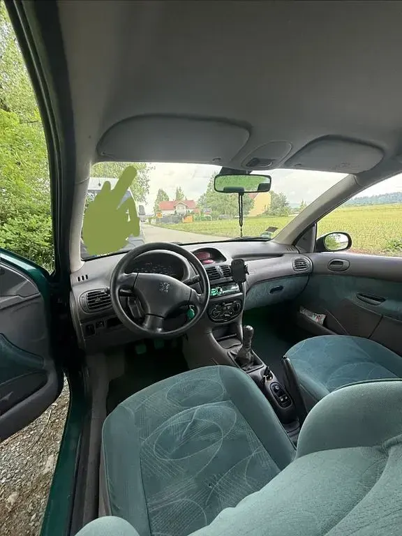 Gebraucht Peugeot 206 109 PS (80 kW) 2001 Grün Limousine