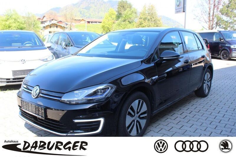 Schwarz Gebraucht 2021 VW e-Golf Kleinwagen | 15.990 € (Fairer Preis) - Bild 1/4