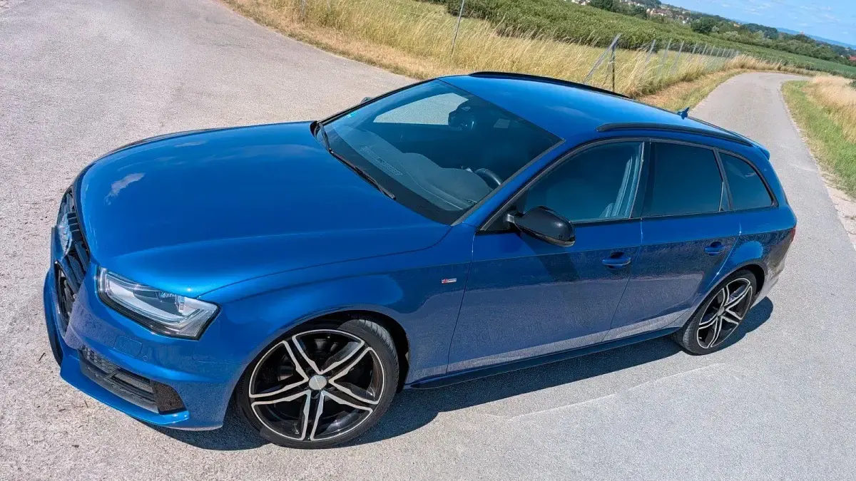 Gebraucht Audi A4 S-Line 190 PS (139 kW) 2015 Blau Limousine