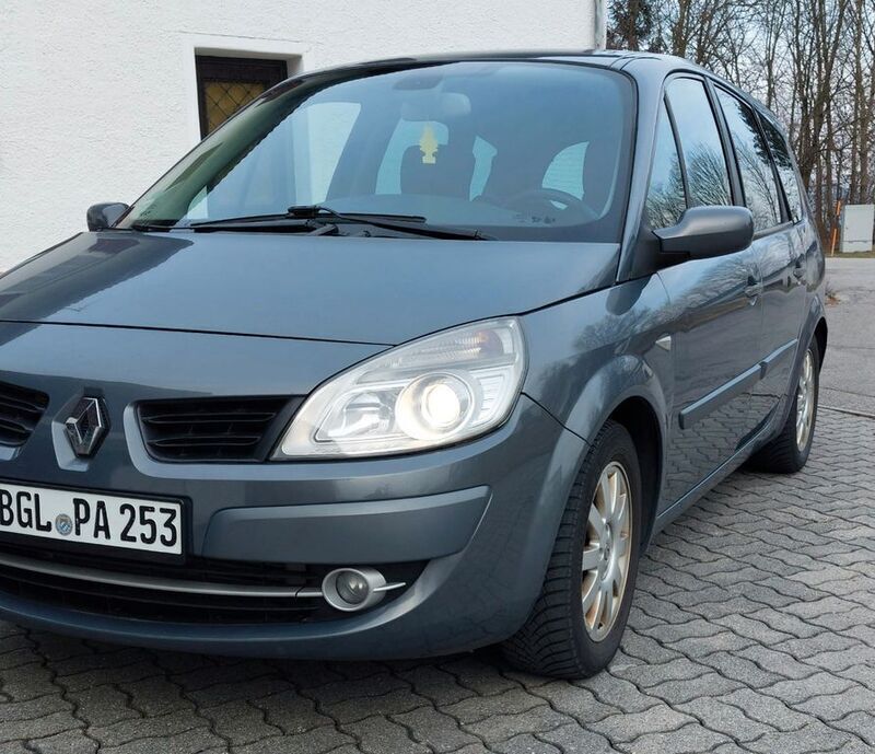 Grau Gebraucht 2007 Renault Grand Scénic II Van / Kleinbus | 1.190 € (Guter Preis) - Bild 1/4