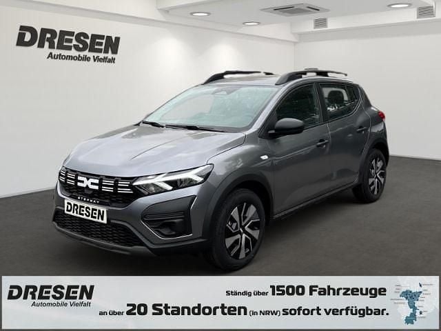 Grau Neu 2025 Dacia Sandero Essentiel Kleinwagen | 17.395 € (Fairer Preis) - Bild 1/4