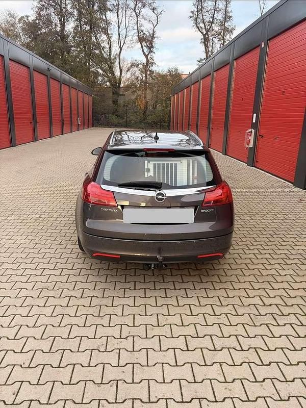 Gebraucht Opel Insignia Edition 140 PS (102 kW) 2012 Kombi