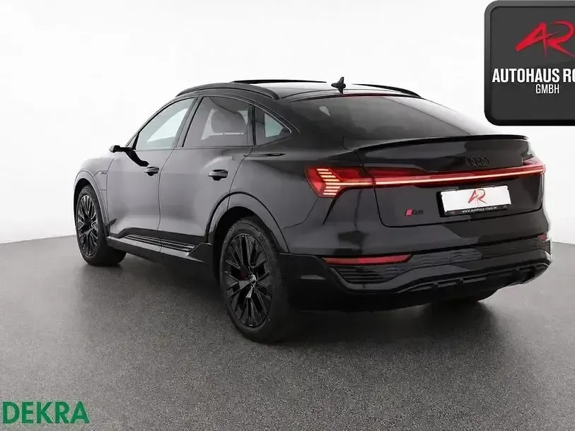Gebraucht Audi Q8 e-tron S-Line 300 kW (408 PS) 2023 Mythosschwarz SUV