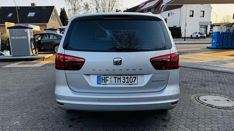Gebraucht Seat Alhambra Style 140 PS (102 kW) 2010 Grau Van / Kleinbus