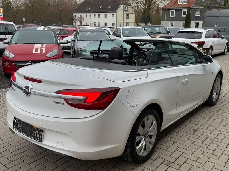 Gebraucht Opel Cascada Innovation 170 PS (125 kW) 2014 Weiß Cabrio