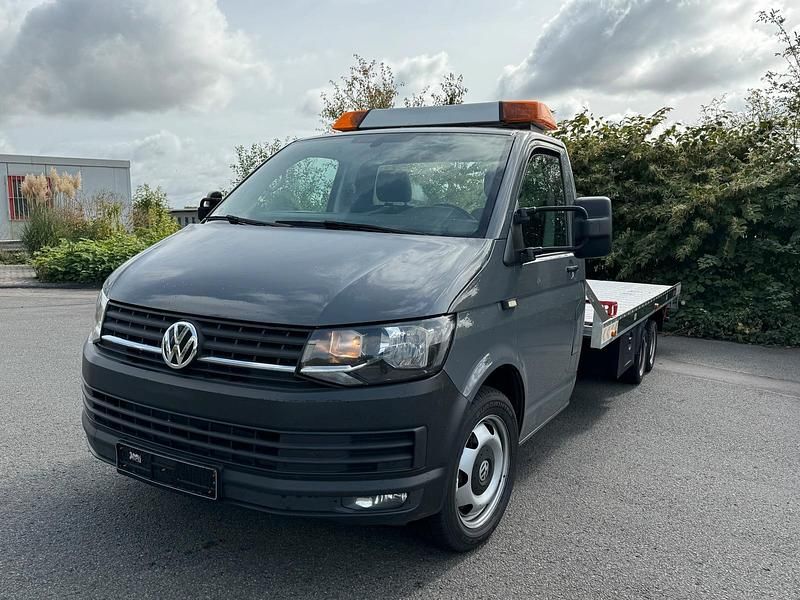 Gebraucht VW T6 194 PS (142 kW) 2016 Grau Van