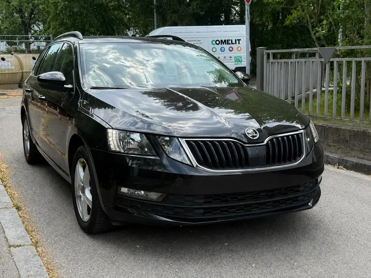 Gebraucht Skoda Octavia 116 PS (85 kW) 2019 Schwarz Kombi