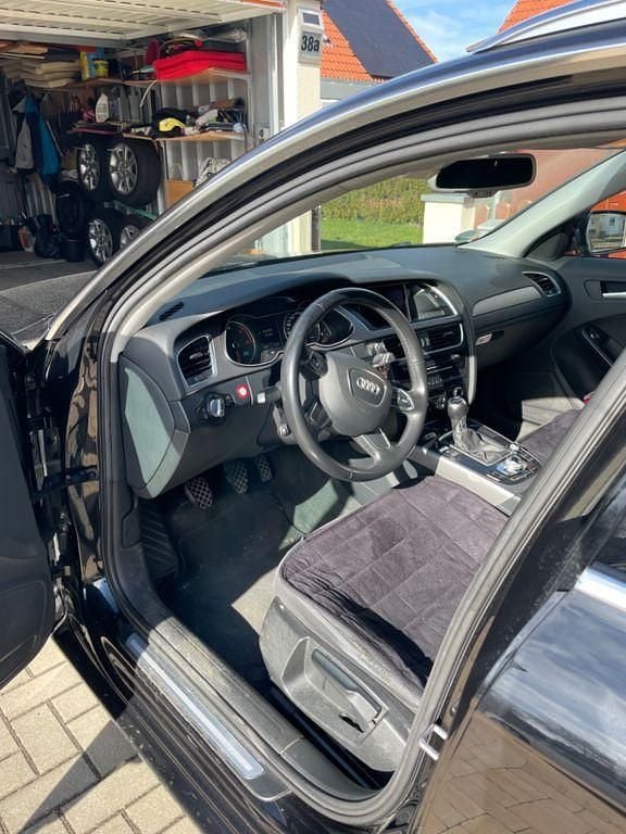 Gebraucht Audi A4 Ambiente 120 PS (88 kW) 2013 Schwarz Kombi