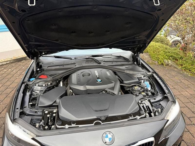 Gebraucht BMW 220 184 PS (135 kW) 2016 Black sapphire metallic Coupé