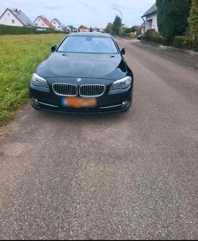 Second-hand BMW 525 218 CP (160 kW) 2012 Negru Berlinǎ