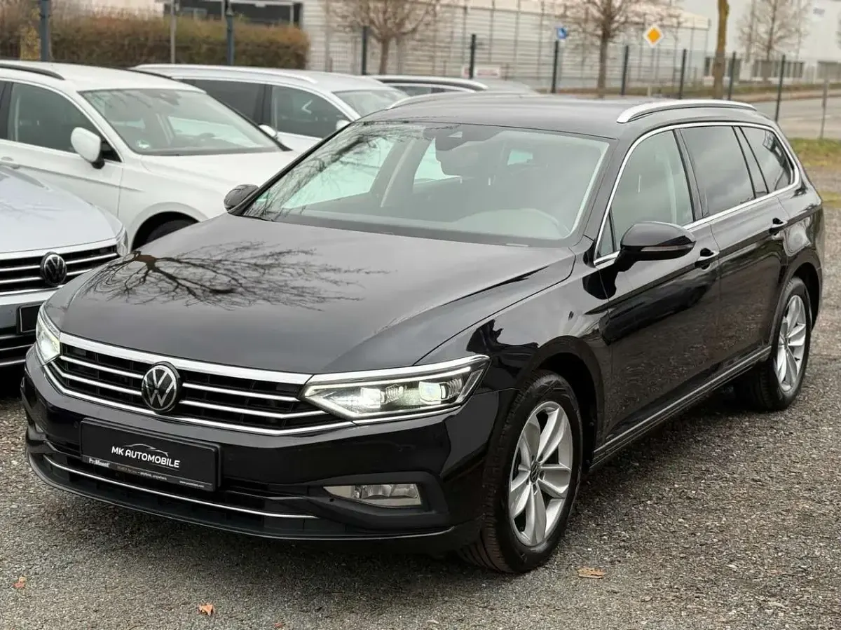 Używany VW Passat 150 KM (110 kW) 2022 Czarny Sedan/Limuzyna