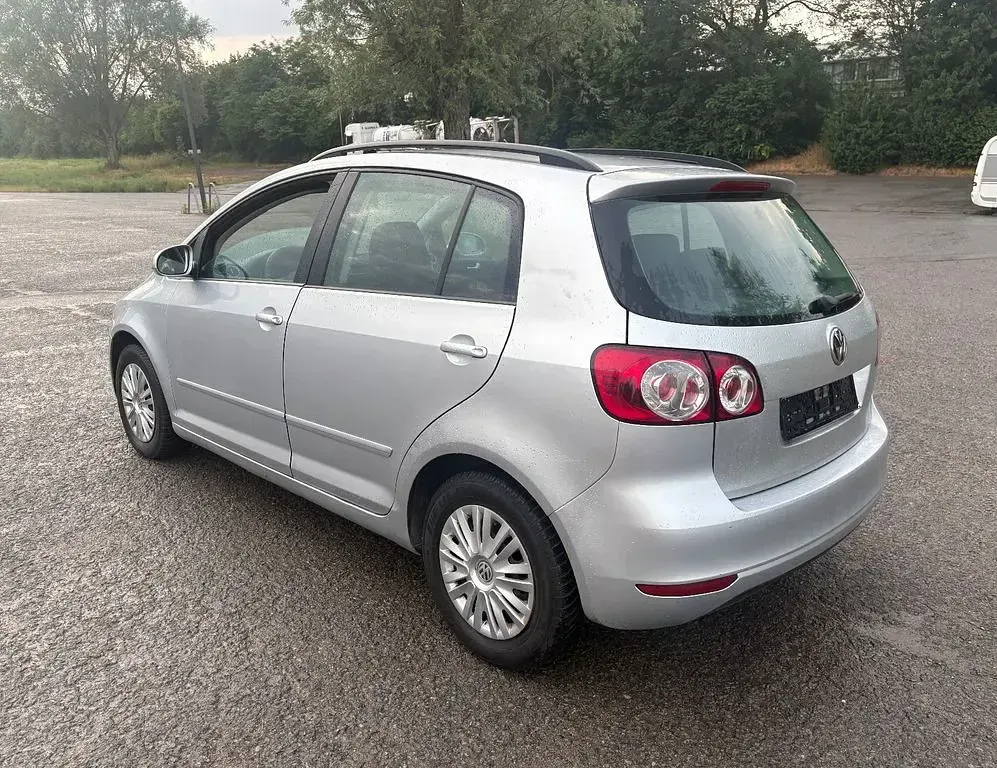 Gebraucht VW Golf 102 PS (75 kW) 2009 Silber Van / Kleinbus