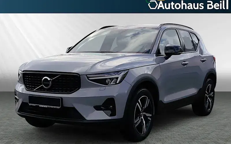 Używany Volvo XC40 Plus 129 KM (94 kW) 2023 Szary SUV