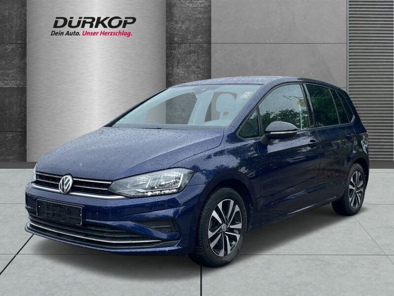 Blau Gebraucht 2019 VW Golf Sportsvan IQ Drive Van / Kleinbus | 18.950 € (Fairer Preis) - Bild 1/4