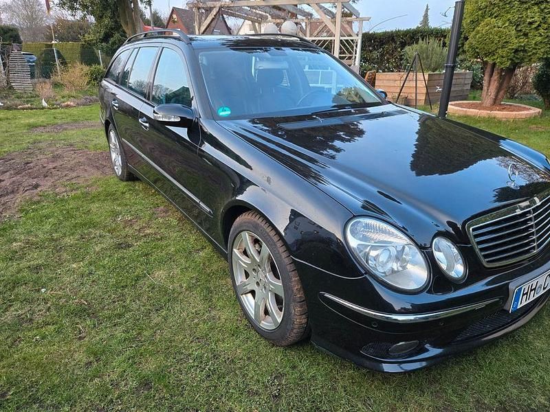 Gebraucht Mercedes E320 Avantgarde 224 PS (164 kW) 2006 Schwarz Limousine