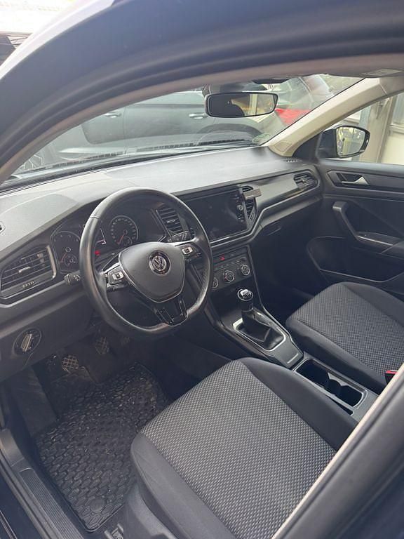 Gebraucht VW T-Roc Basis 116 PS (85 kW) 2019 Schwarz SUV