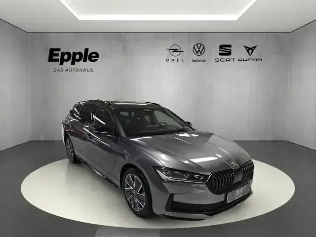 Gebraucht Skoda Superb SportLine 204 PS (150 kW) 2025 Kombi