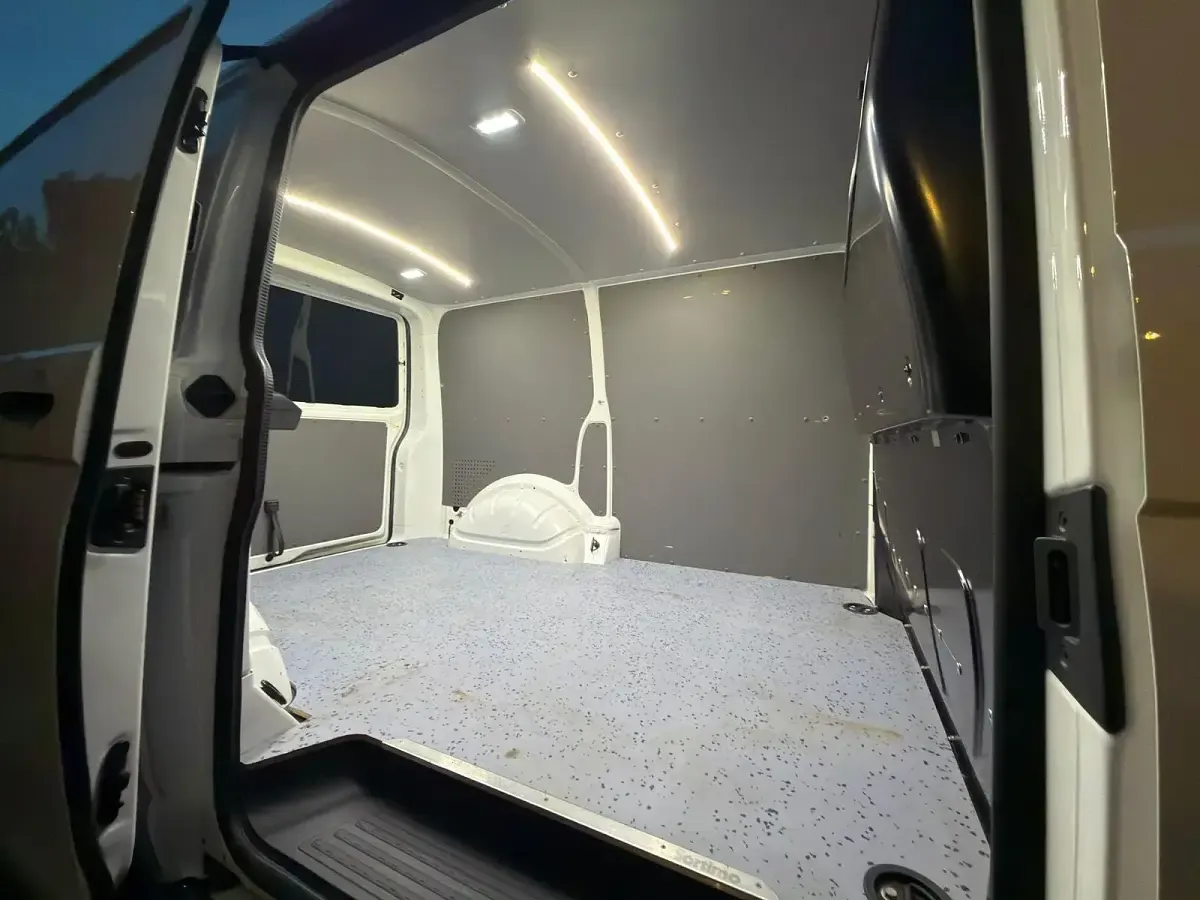 Gebraucht VW T6.1 204 PS (150 kW) 2021 Weiß Van