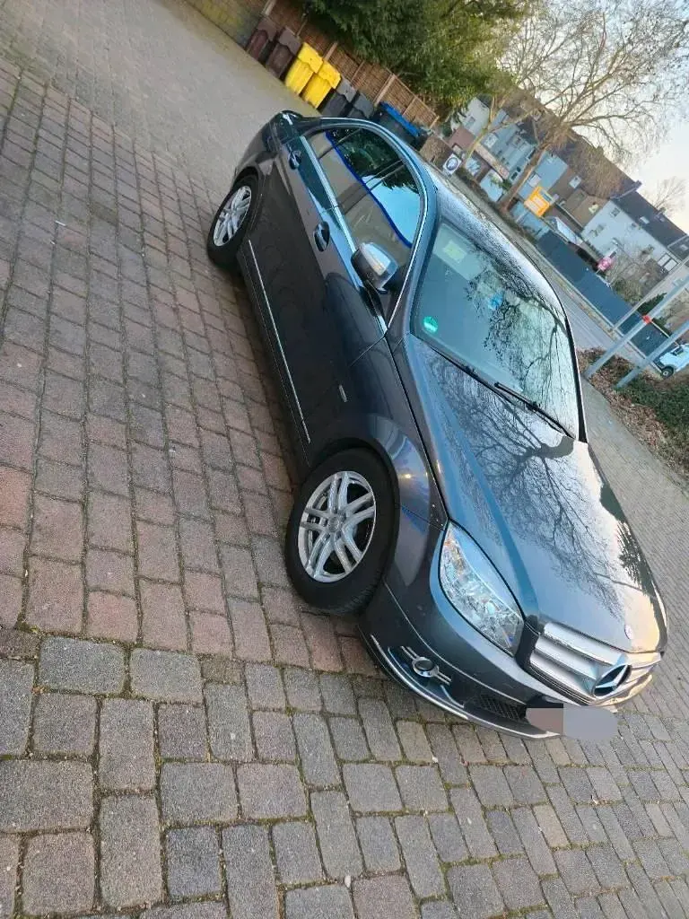 Gebraucht Mercedes C200 184 PS (135 kW) 2008 Grau Limousine