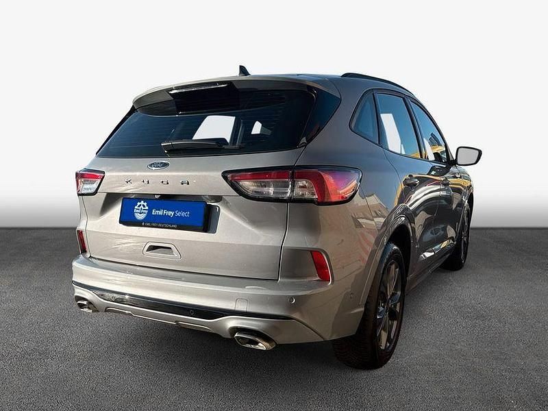 Używany Ford Kuga ST-Line 150 KM (110 kW) 2023 Srebrny SUV