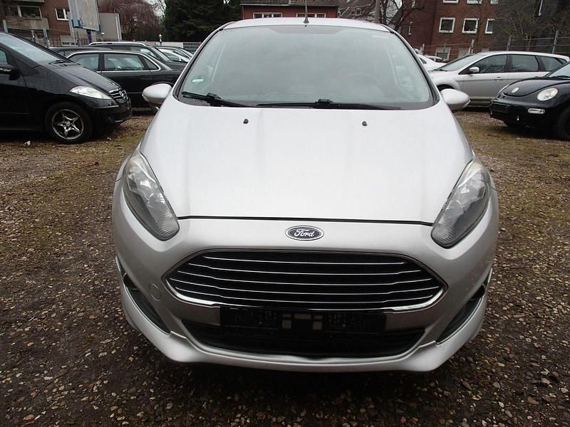 Gebraucht Ford Fiesta RS 101 PS (74 kW) 2013 Silber Kleinwagen