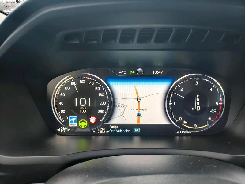 Gebraucht Volvo XC90 235 PS (172 kW) 2018 Weiß SUV