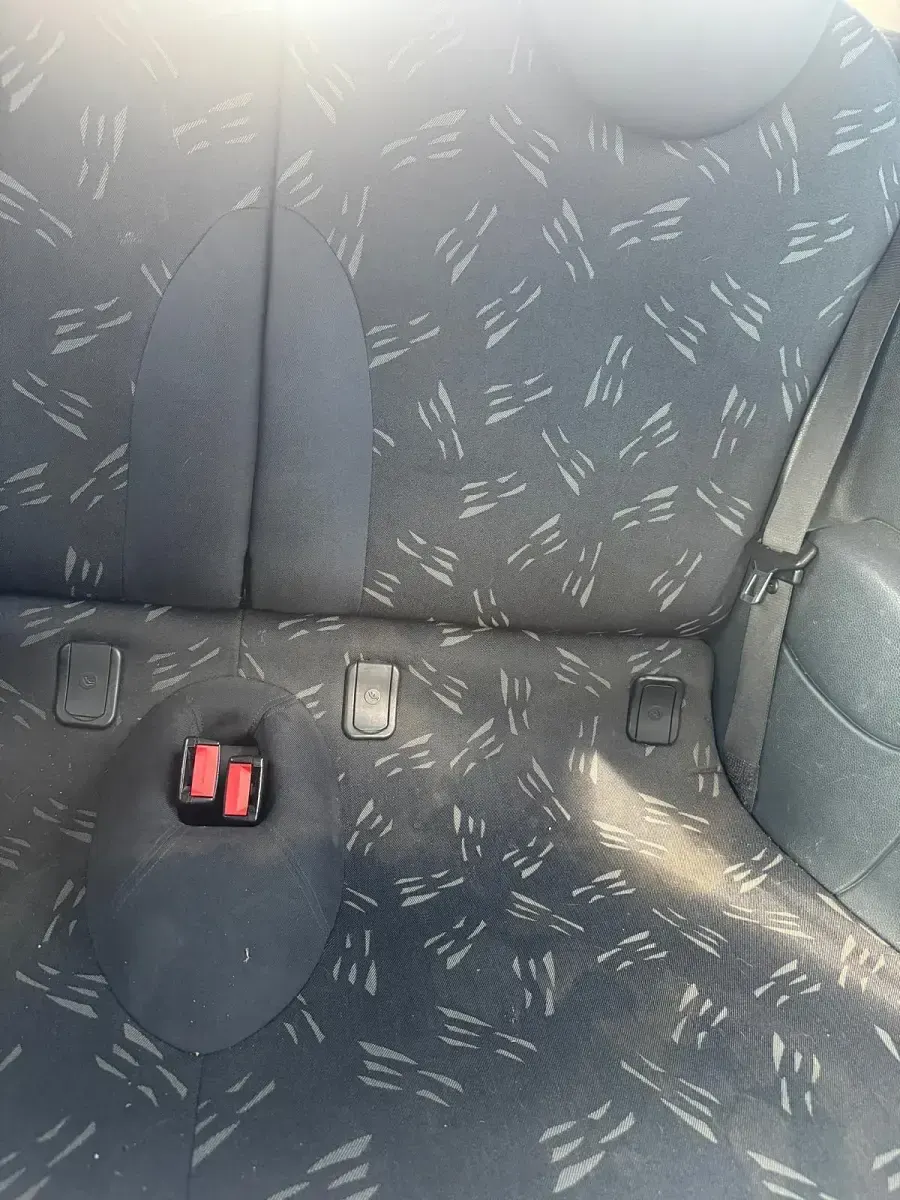 Gebraucht Mini ONE 90 PS (66 kW) 2004 Schwarz Kleinwagen