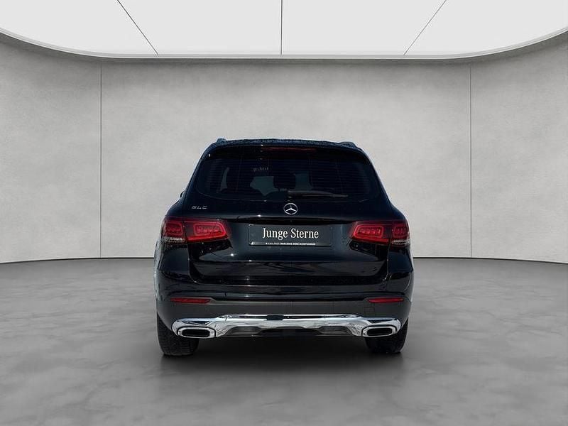 Gebraucht Mercedes GLC300e 211 PS (155 kW) 2020 Schwarz SUV