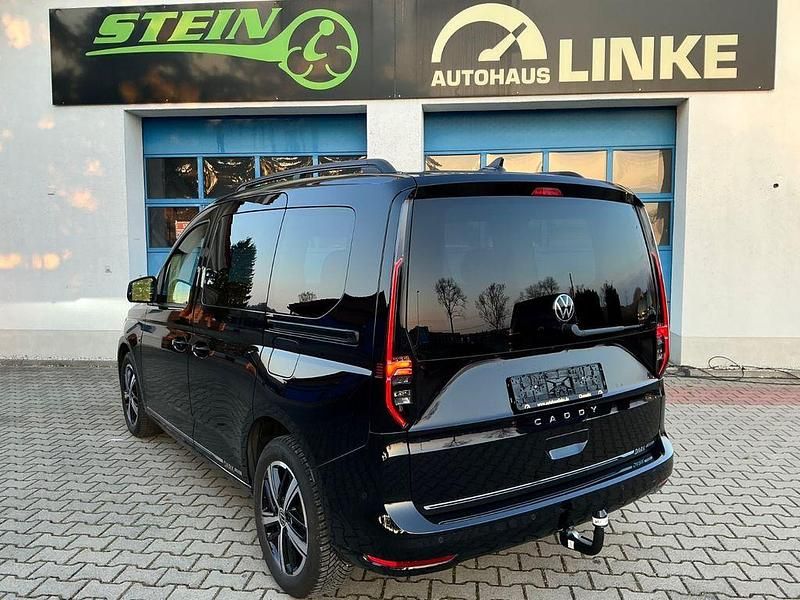Gebraucht VW Caddy Dark Label 122 PS (89 kW) 2024 Deep black pearlescent Van / Kleinbus