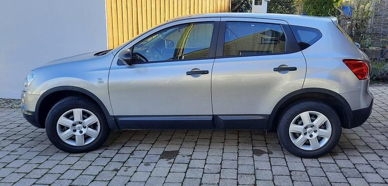 Silber Gebraucht 2009 Nissan Qashqai SUV | 4.000 € (Guter Preis) - Bild 1/4