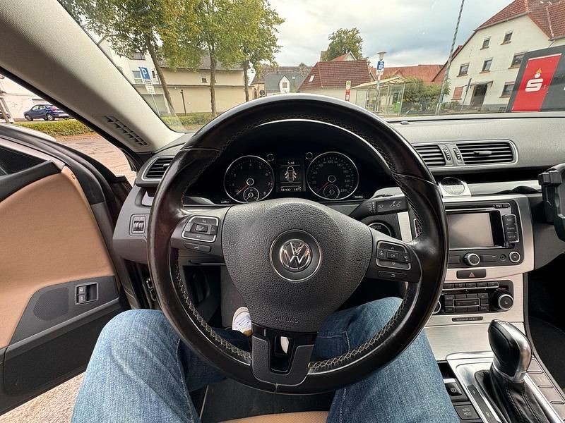 Second-hand VW CC 241 CP (177 kW) 2011 Maro Berlinǎ