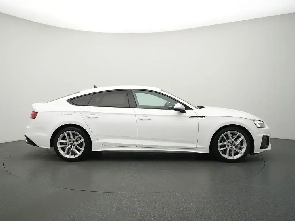 Gebraucht Audi S5 Sportback Ambiente 341 PS (250 kW) 2022 Ibisweiß Kleinwagen