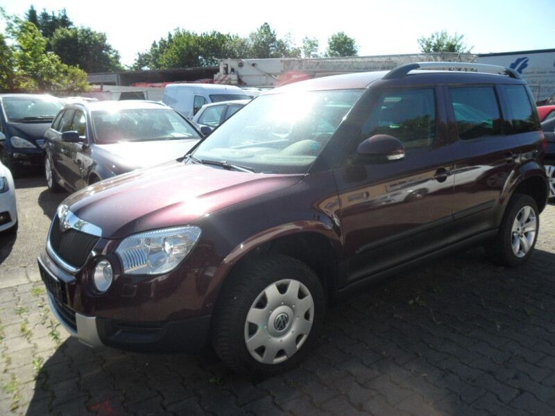 Rot Gebraucht 2010 Skoda Yeti SUV | 4.000 € (Etwas zu teuer) - Bild 1/4