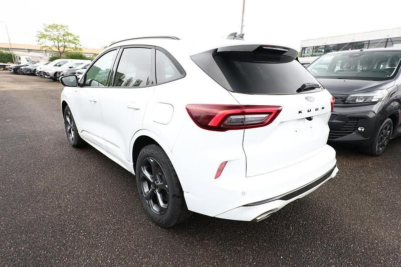 Neu Ford Kuga ST-Line 150 PS (110 kW) 2026 Weiß SUV