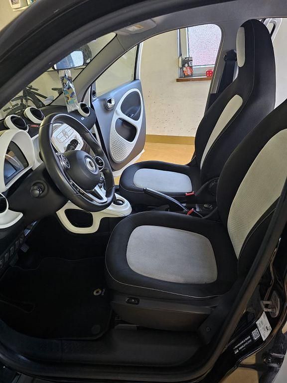 Gebraucht Smart ForFour 71 PS (52 kW) 2016 Weiß Kleinwagen