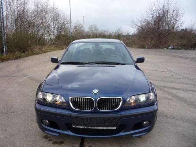 Używany BMW 320 150 KM (110 kW) 2004 Niebieski Sedan/Limuzyna