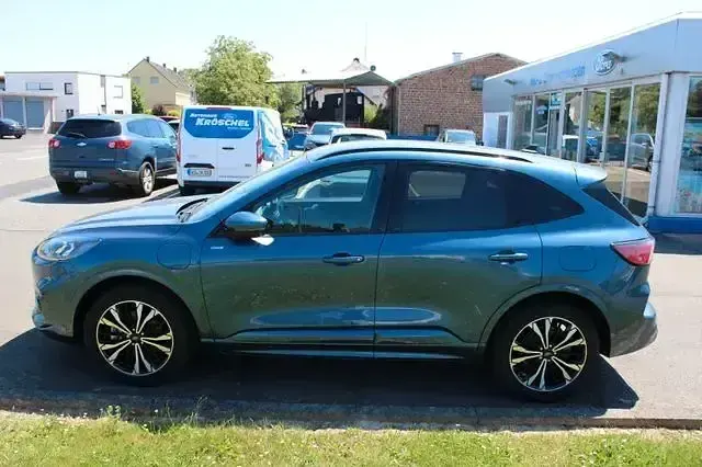 Gebraucht Ford Kuga ST-Line 224 PS (164 kW) 2021 Blau SUV