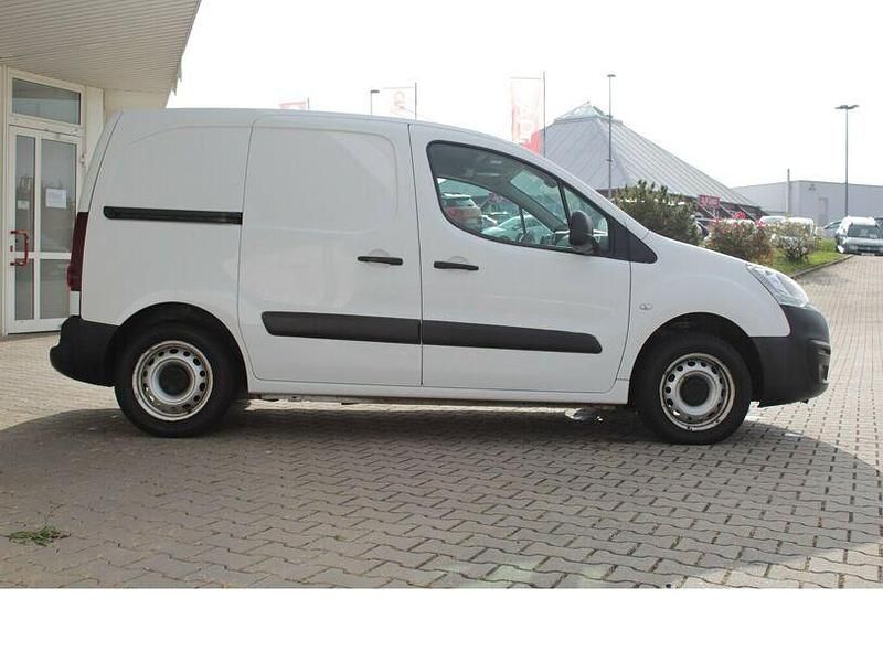Gebraucht Citroën Berlingo Business Class 99 PS (72 kW) 2017 Weiß Van / Kleinbus