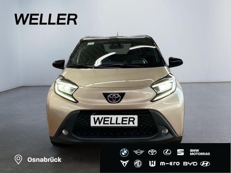 Gebraucht Toyota Aygo 72 PS (52 kW) 2022 Beige Kleinwagen