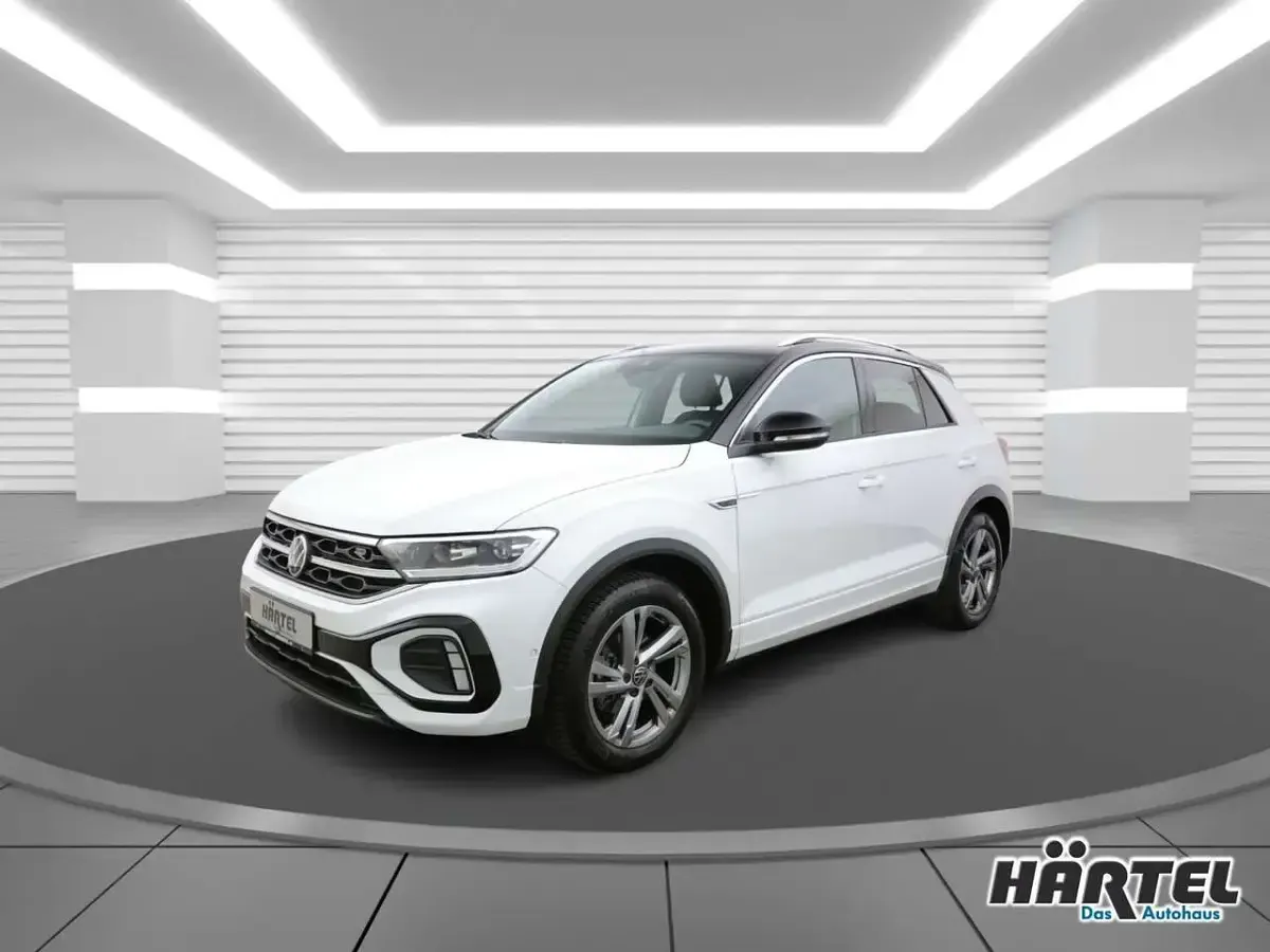 Gebraucht VW T-Roc R-line 150 PS (110 kW) 2025 Pure white, solid SUV
