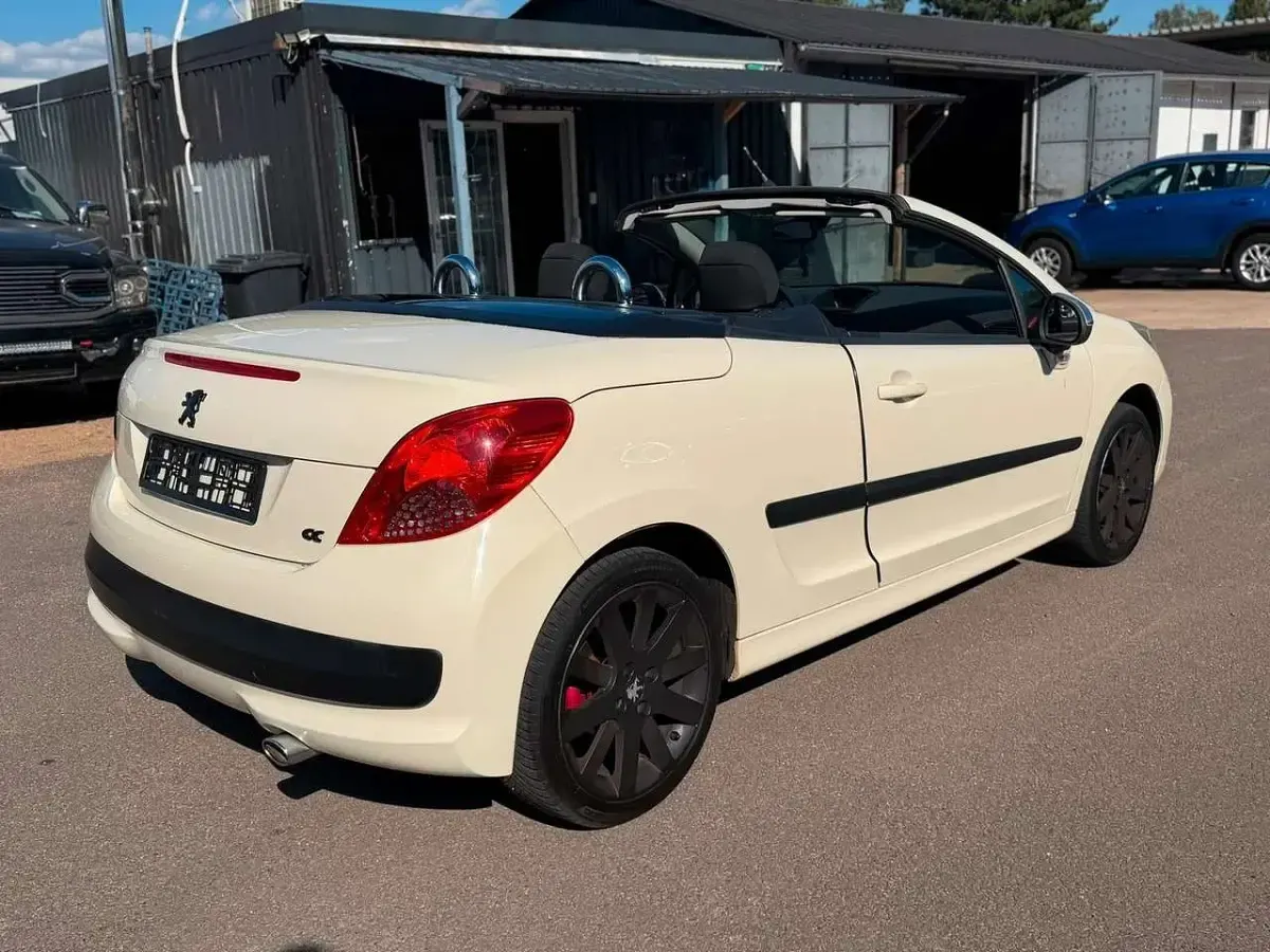 Gebraucht Peugeot 207 CC Sport 120 PS (88 kW) 2008 Beige Cabrio