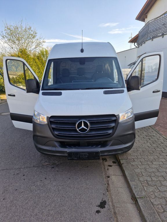 Weiß Gebraucht 2021 Mercedes Sprinter Van | 24.693 € - Bild 1/4