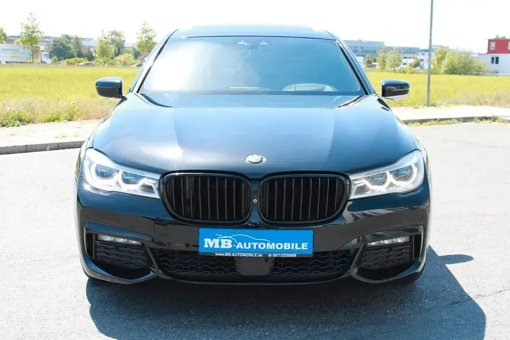 Gebraucht BMW 730 M Sport 265 PS (194 kW) 2015 Schwarz Limousine