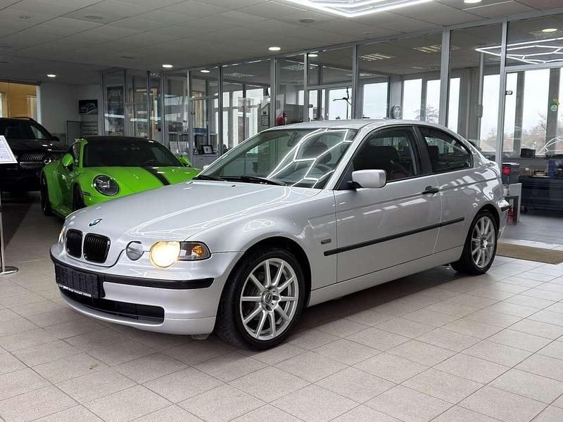 Gebraucht BMW 316 116 PS (85 kW) 2001 Silber Coupé
