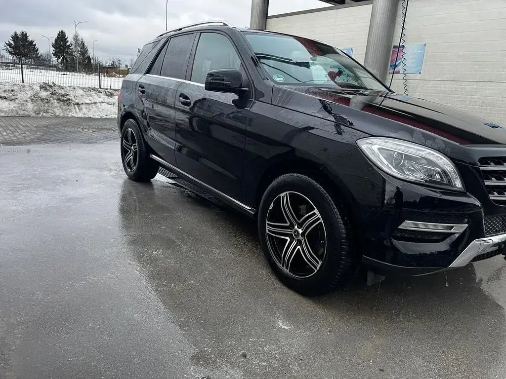 Gebraucht Mercedes ML350 258 PS (189 kW) 2015 Schwarz SUV